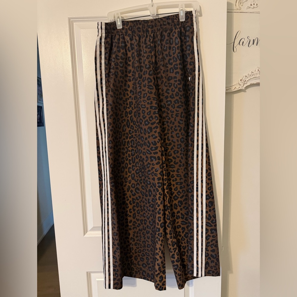 Adidas animal print sweatpants size s